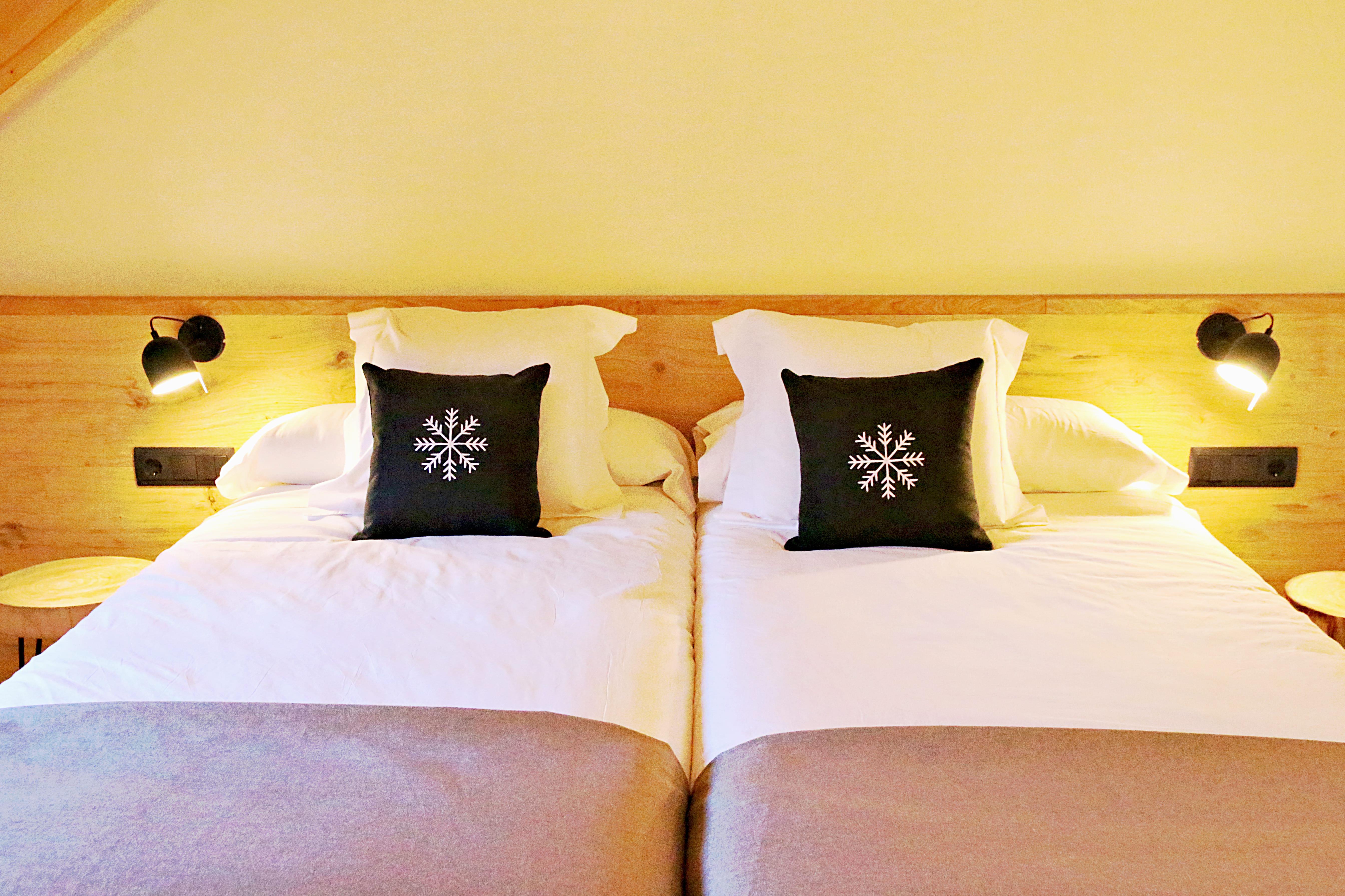 Hotel Lo Paller Valencia D'Aneu Екстер'єр фото