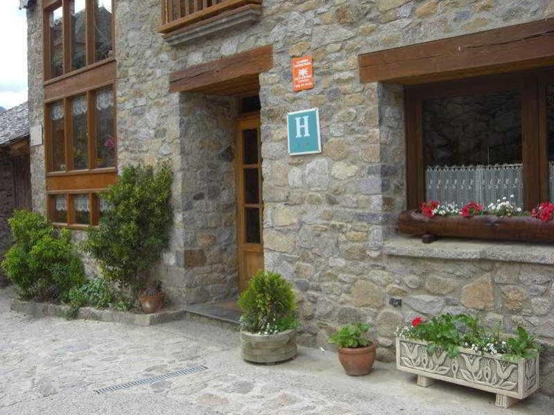 Hotel Lo Paller Valencia D'Aneu Екстер'єр фото